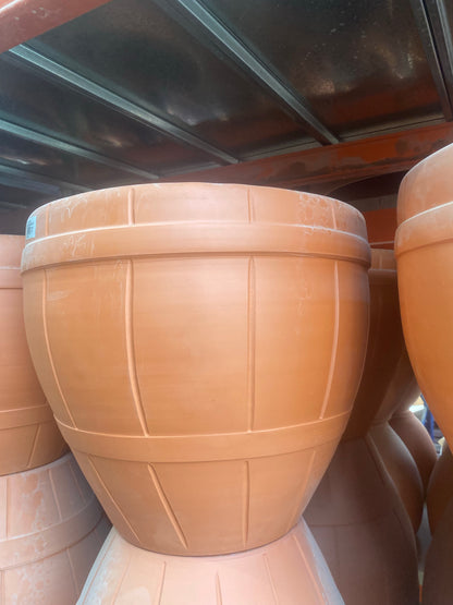 terracotta pots (S45)