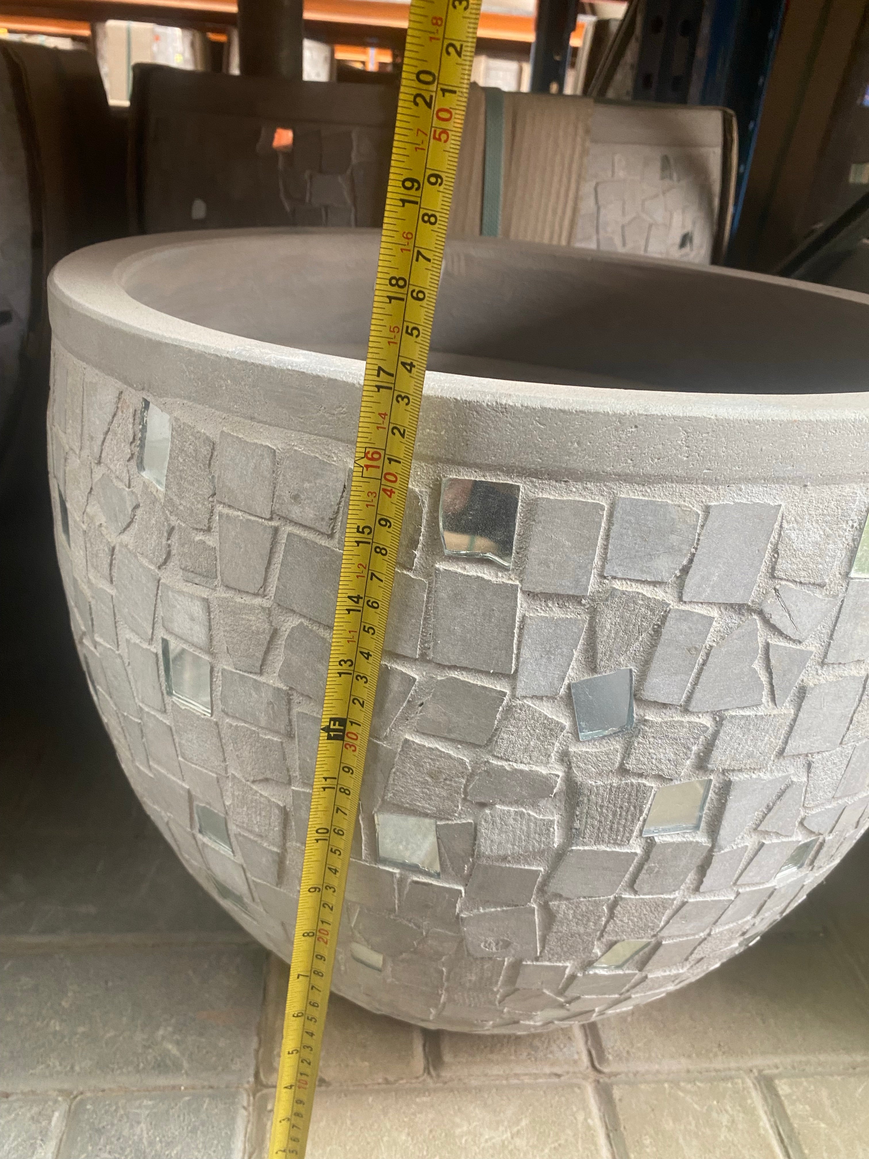Cementry pot (S67)