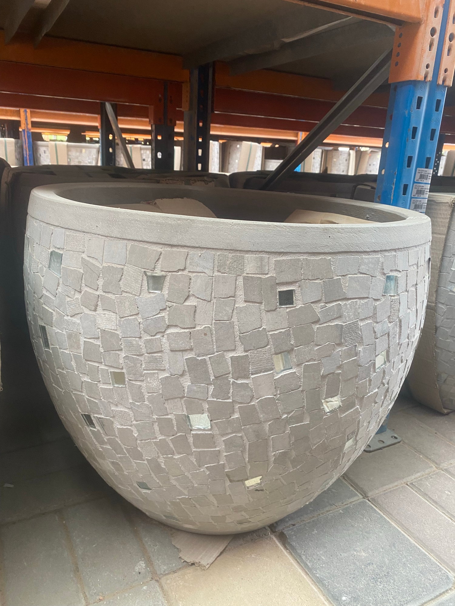 Cementry pot (S67)